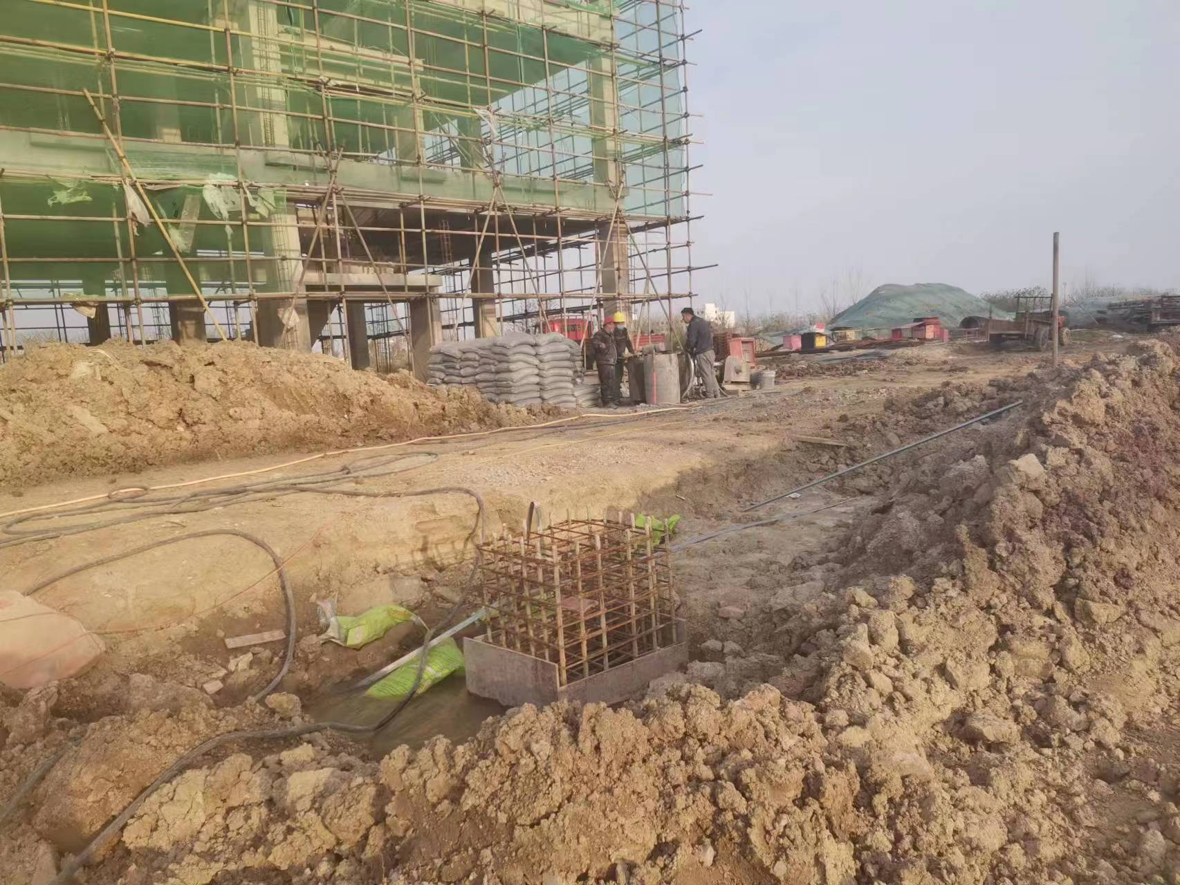 东阳当桥梁出现裂缝的时候应该及时加固修补